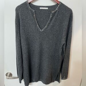100% cashmere Belinda Robertson sweater, dark grey with sparkle